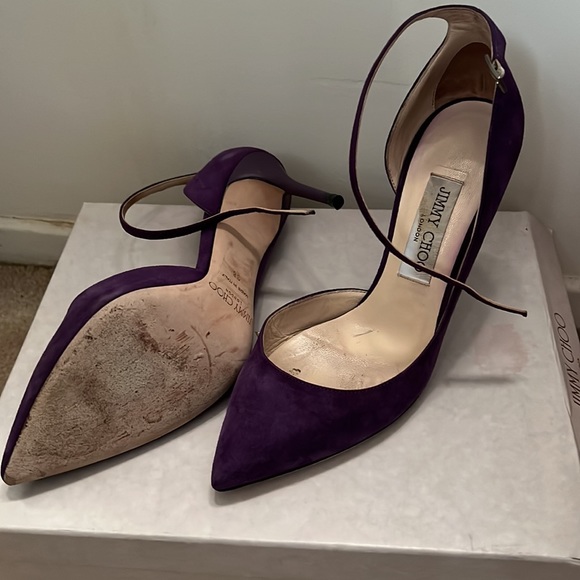Gorgeous Jimmy Choo Sndals - Picture 2 of 3